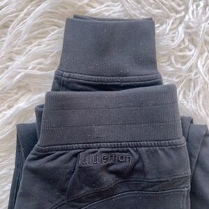 Black rainbow confetti lululemon sweatpants, size 4